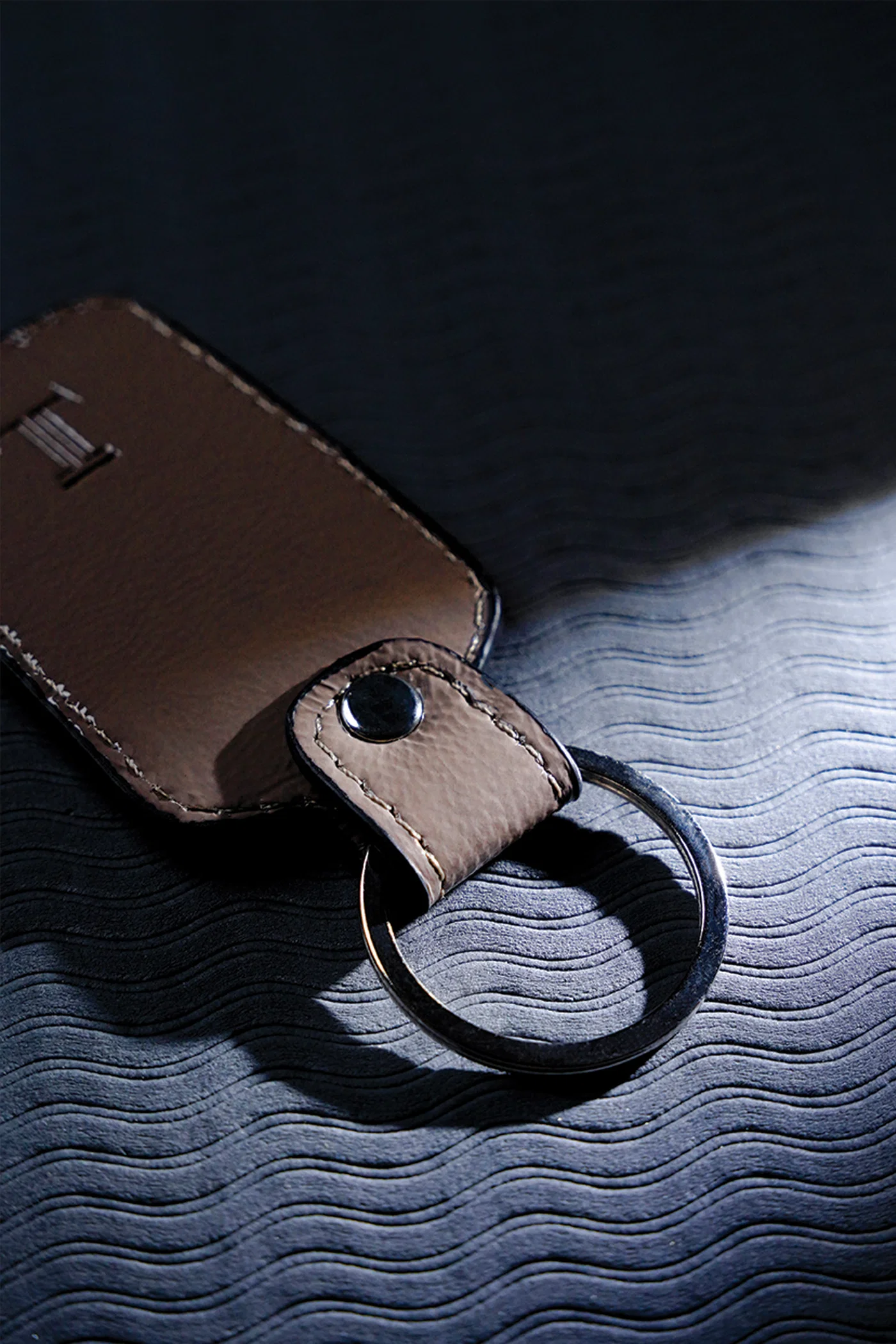 braided leather key chain ash grey woven back view julke braided leather key chain ash grey woven back view julke