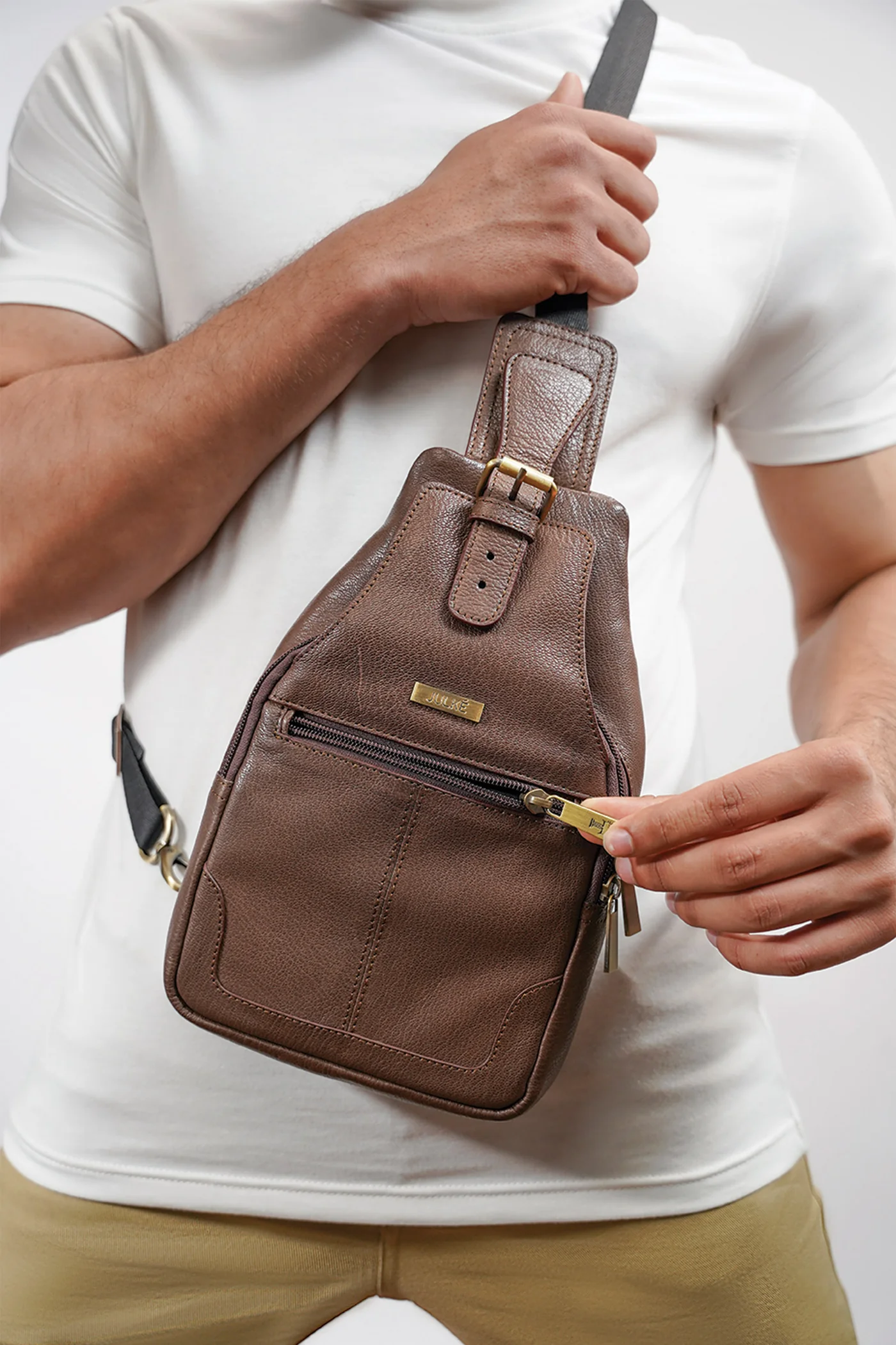 carlow leather crossbody travel bag dark brown front view julke carlow leather crossbody travel bag dark brown front view julke