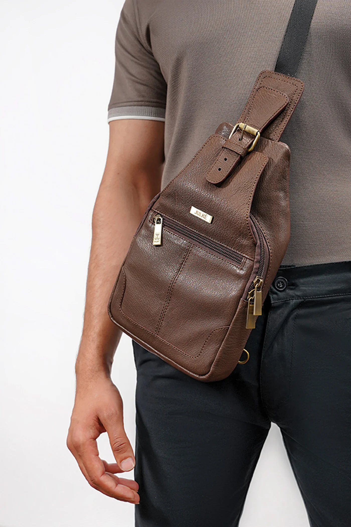 carlow leather crossbody travel bag dark brown three quarter view julke carlow leather crossbody travel bag dark brown three quarter view julke