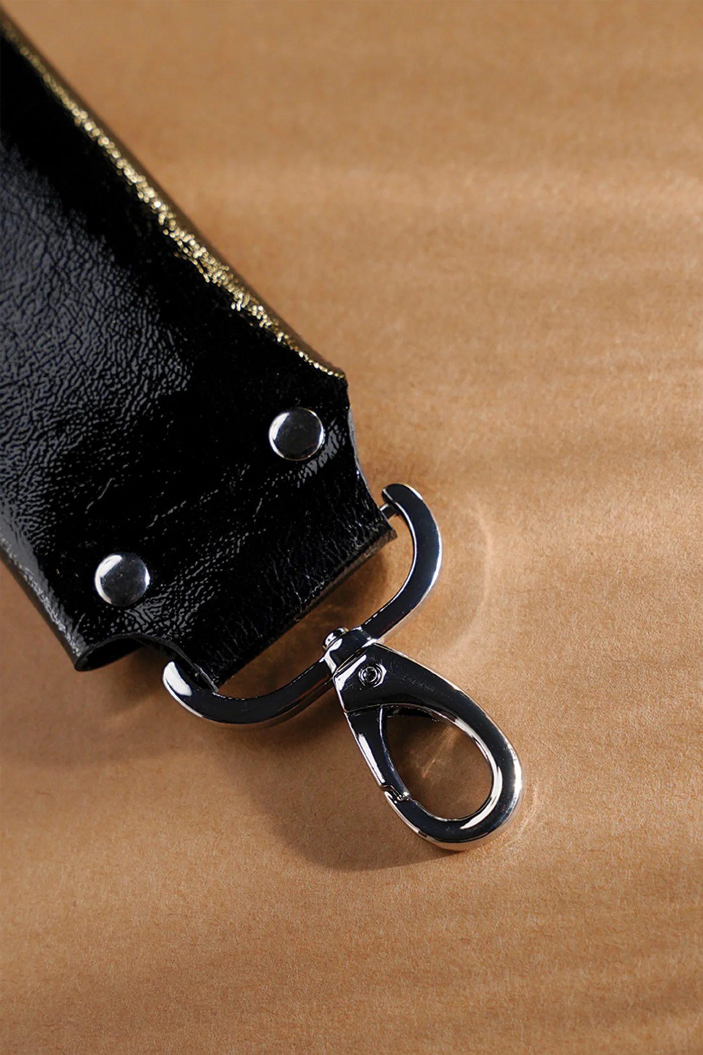 kells leather key ring set black back view silver metal hook julke kells leather key ring set black back view silver metal hook julke