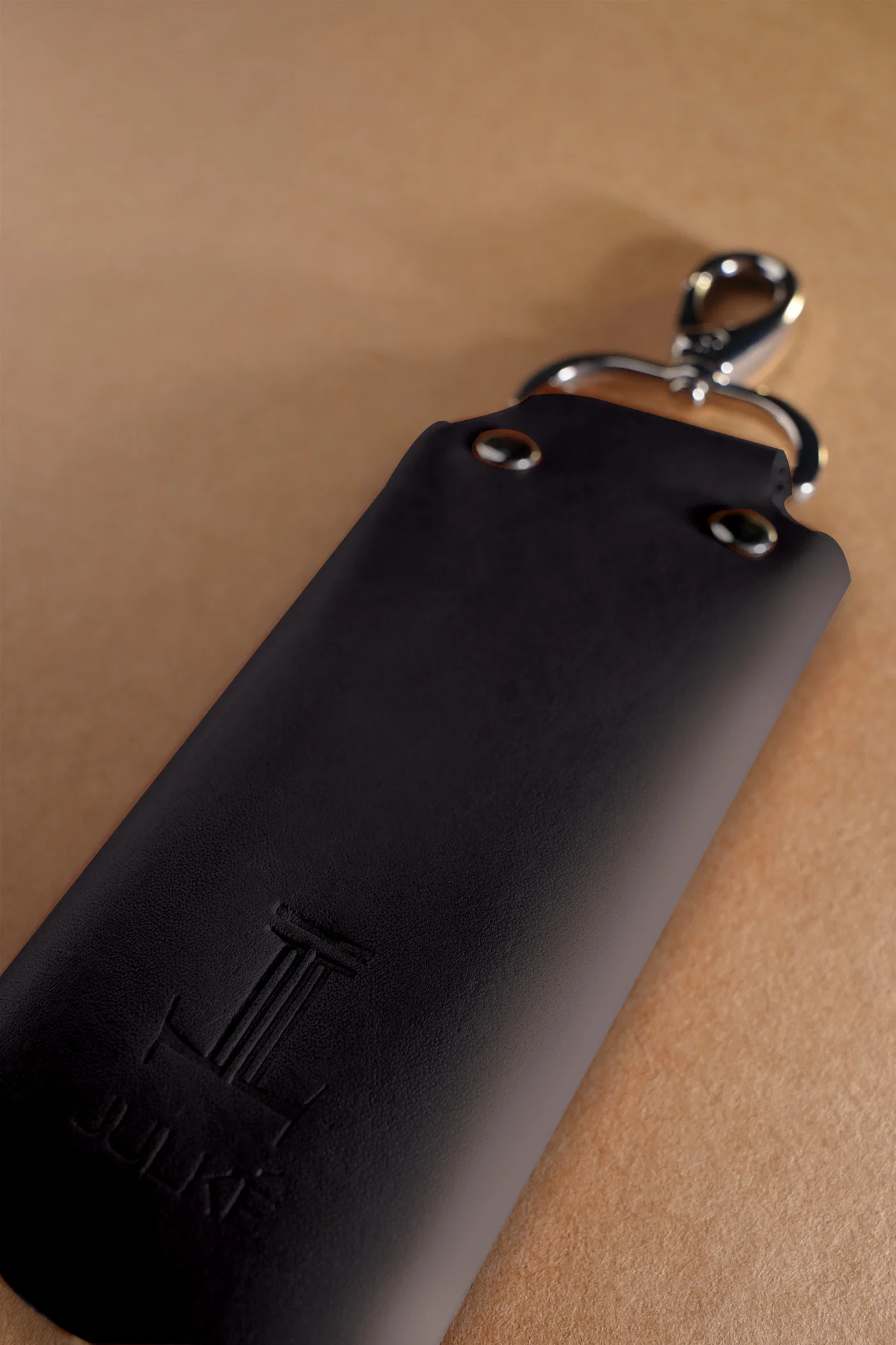 keyes leather key ring set black silver metal hook back view julke keyes leather key ring set black silver metal hook back view julke
