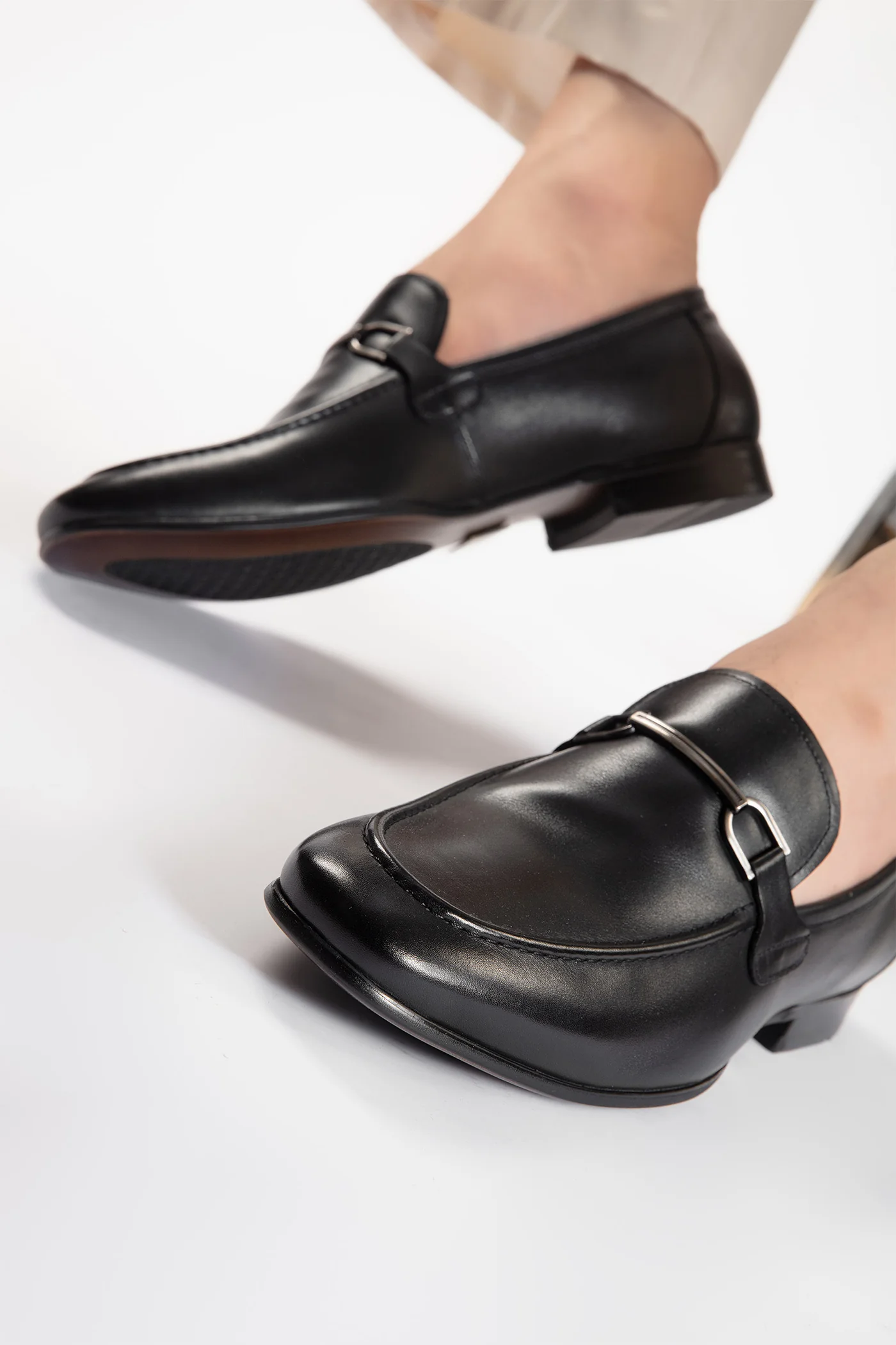 pierre mens leather shoe slip on round toe black rubber leather sole metal horsebit buckle zoom view julke pierre mens leather shoe slip on round toe black rubber leather sole metal horsebit buckle zoom view julke
