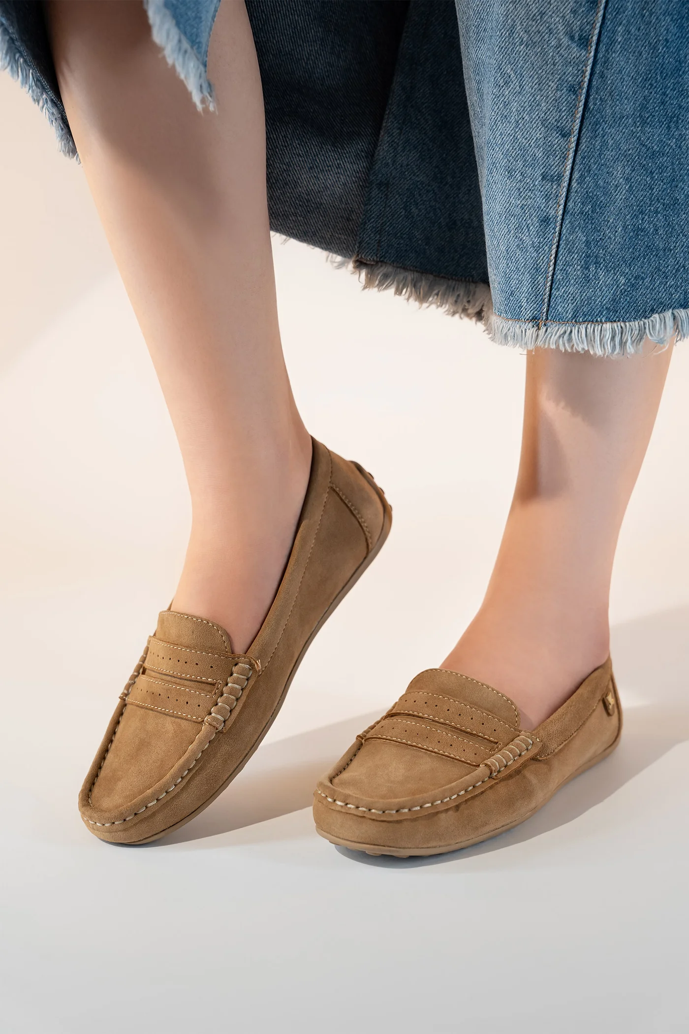 tabby women winter suede leather moccasins sandy brown top view julke tabby women winter suede leather moccasins sandy brown top view julke